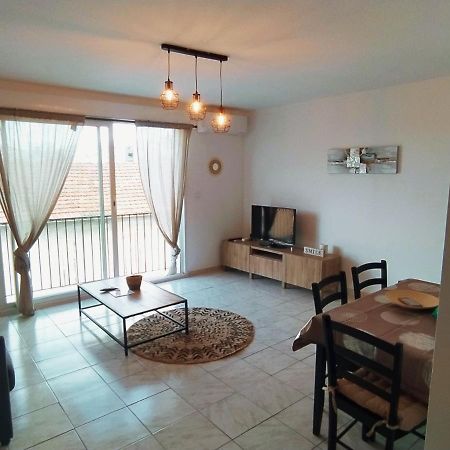 Appartement Centre Ville A Deux Pas De La Plage Le Grau-du-Roi Zewnętrze zdjęcie