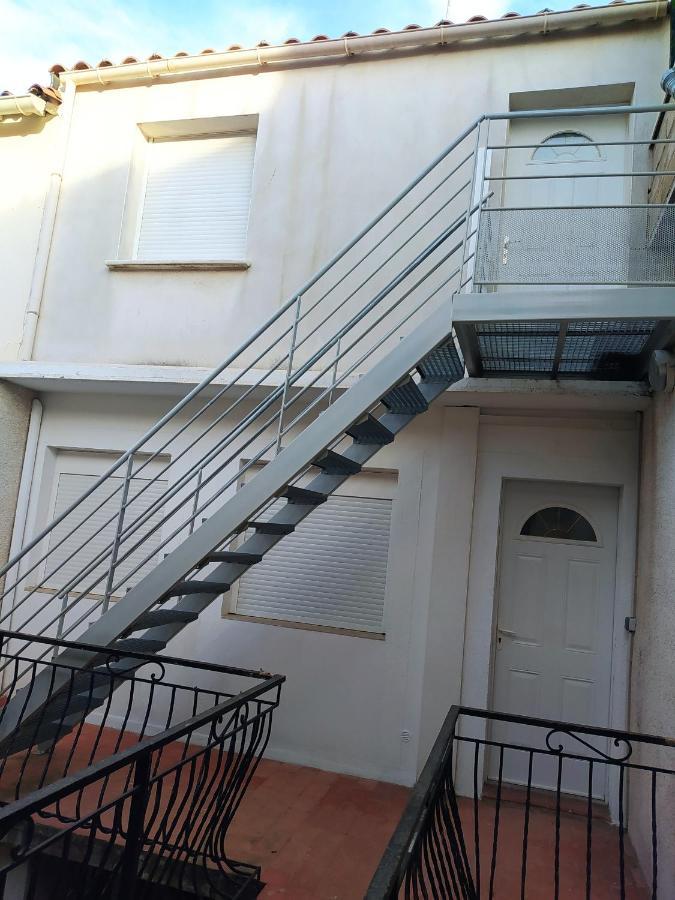 Appartement Centre Ville A Deux Pas De La Plage Le Grau-du-Roi Zewnętrze zdjęcie